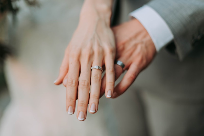 Should Bride And Groom Wedding Bands Match? – ethanlord