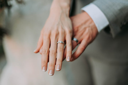 Should Bride And Groom Wedding Bands Match?